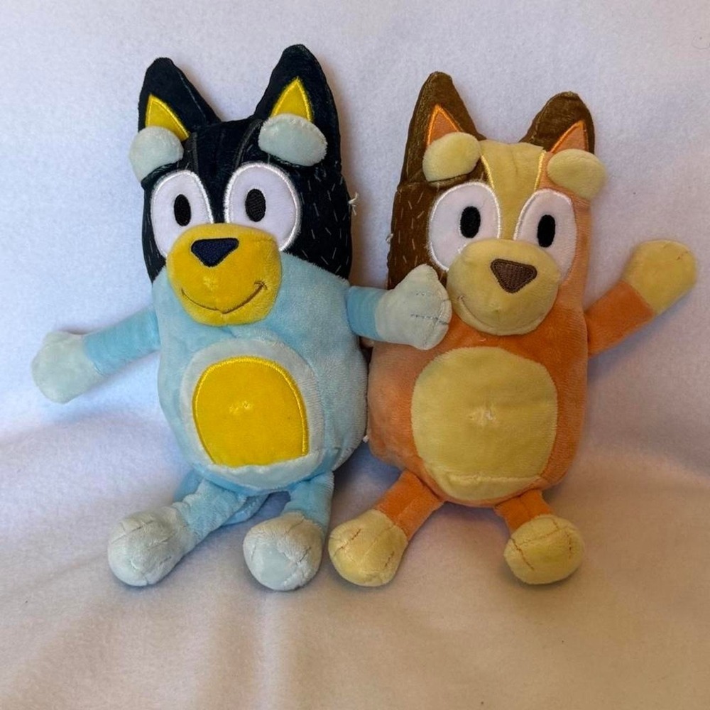 Bluey and Bingo plush toys 10'‎ with no tags